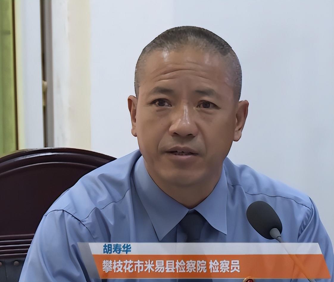 看着罗文林云淡风轻的讲述,法庭上的众人都感到十分生气.