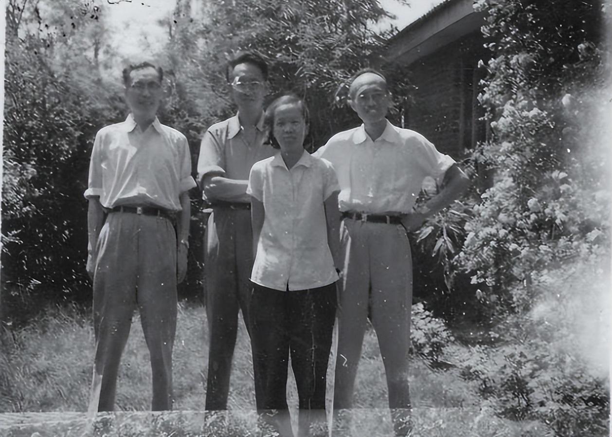 宗炳是博士是生物学家,长女张宗烨在北京大学毕业是中国科学院的院士