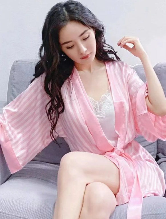 杨幂有多爱穿贴身蕾丝?看完蕾丝写真你就明白了!这谁顶得住?