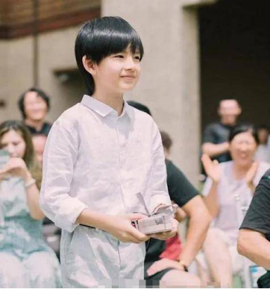 丑基因有多强大找个神仙老婆无法拯救陈红的基因也救不了