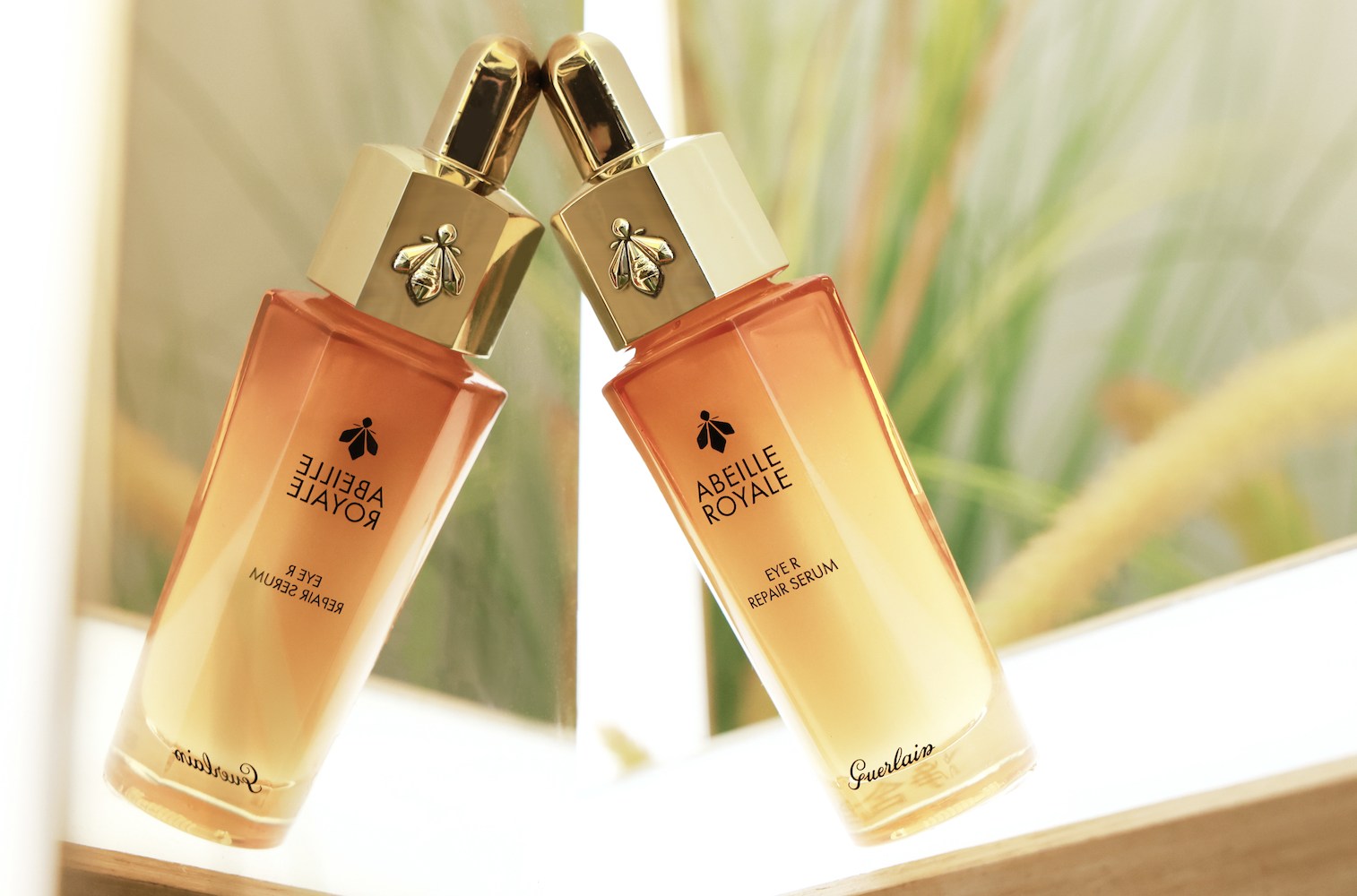 娇兰帝皇蜂姿双效精华露,以其卓越的抗老和修复双重功效,在护肤界独树