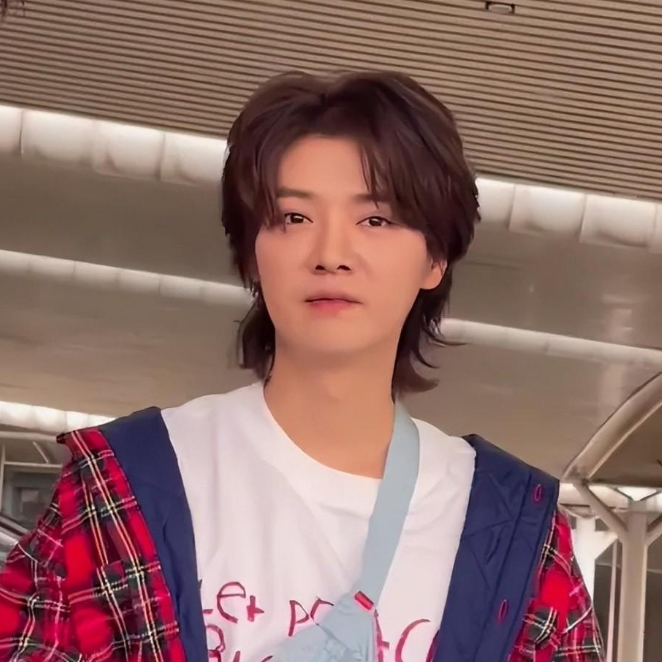 这一次34岁的鹿晗又给娱乐圈男偶像好好上了一课