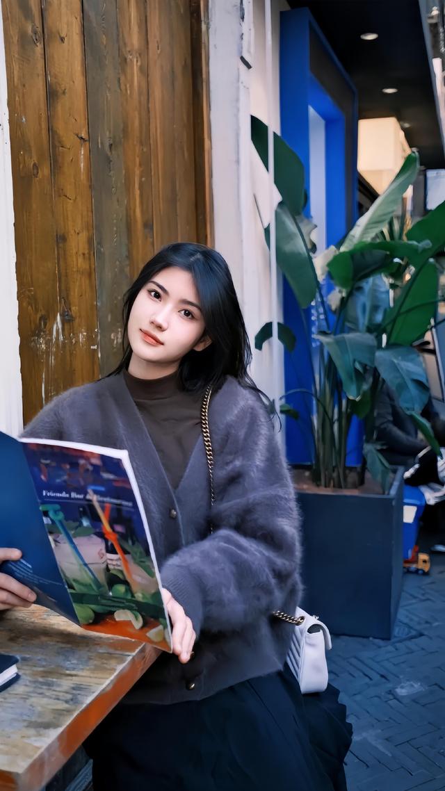 体坛颜值天花板夏思凝172cm的黄金臀腿比秒杀内娱女星