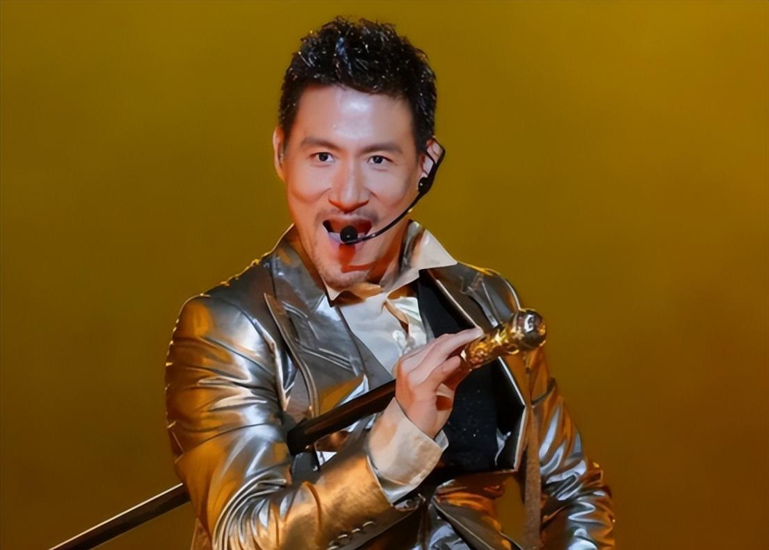 张学友娶女神罗美薇宠妻28年生两女如今62岁的我不敢老去