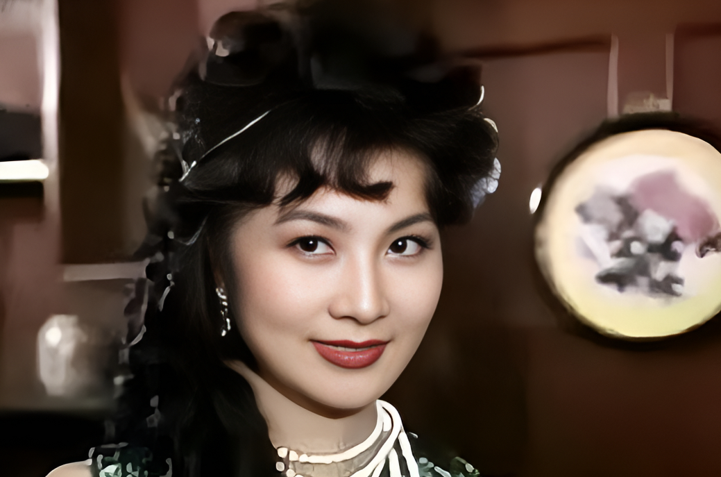 她还是《围城》中的"苏文纨".可惜,"自古红颜多薄命".