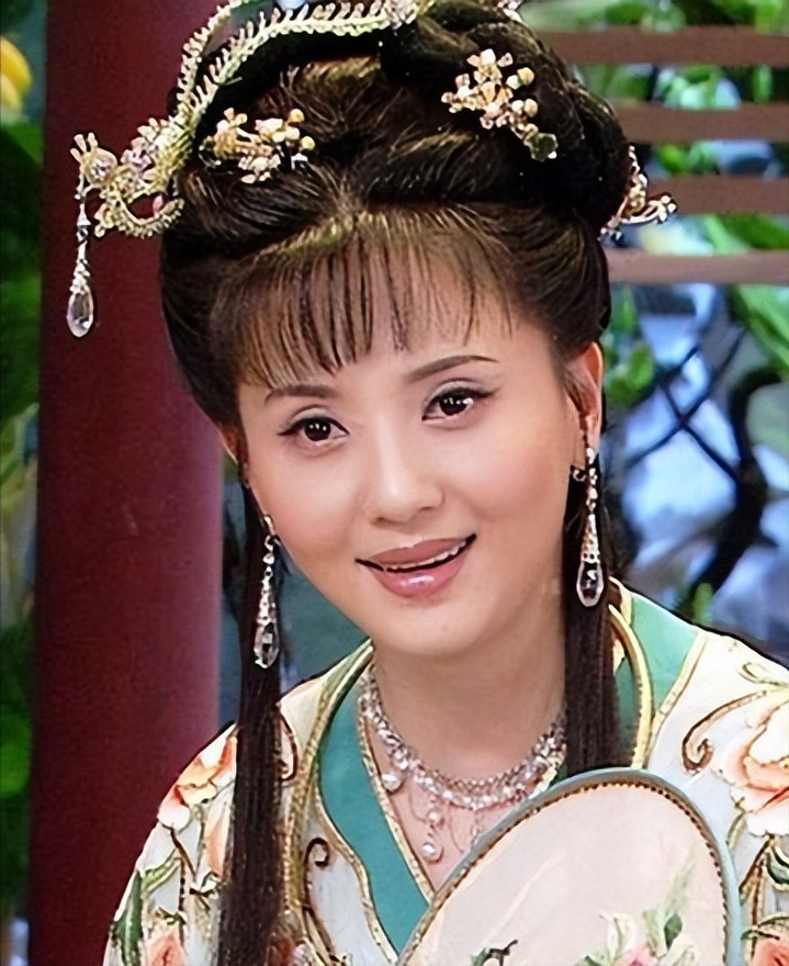 江南第一美人从不接吻戏当红嫁初恋50岁还在演校花