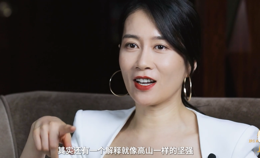 当50岁王艳和温峥嵘同框才发现女人到中年幸不幸福都写在脸上