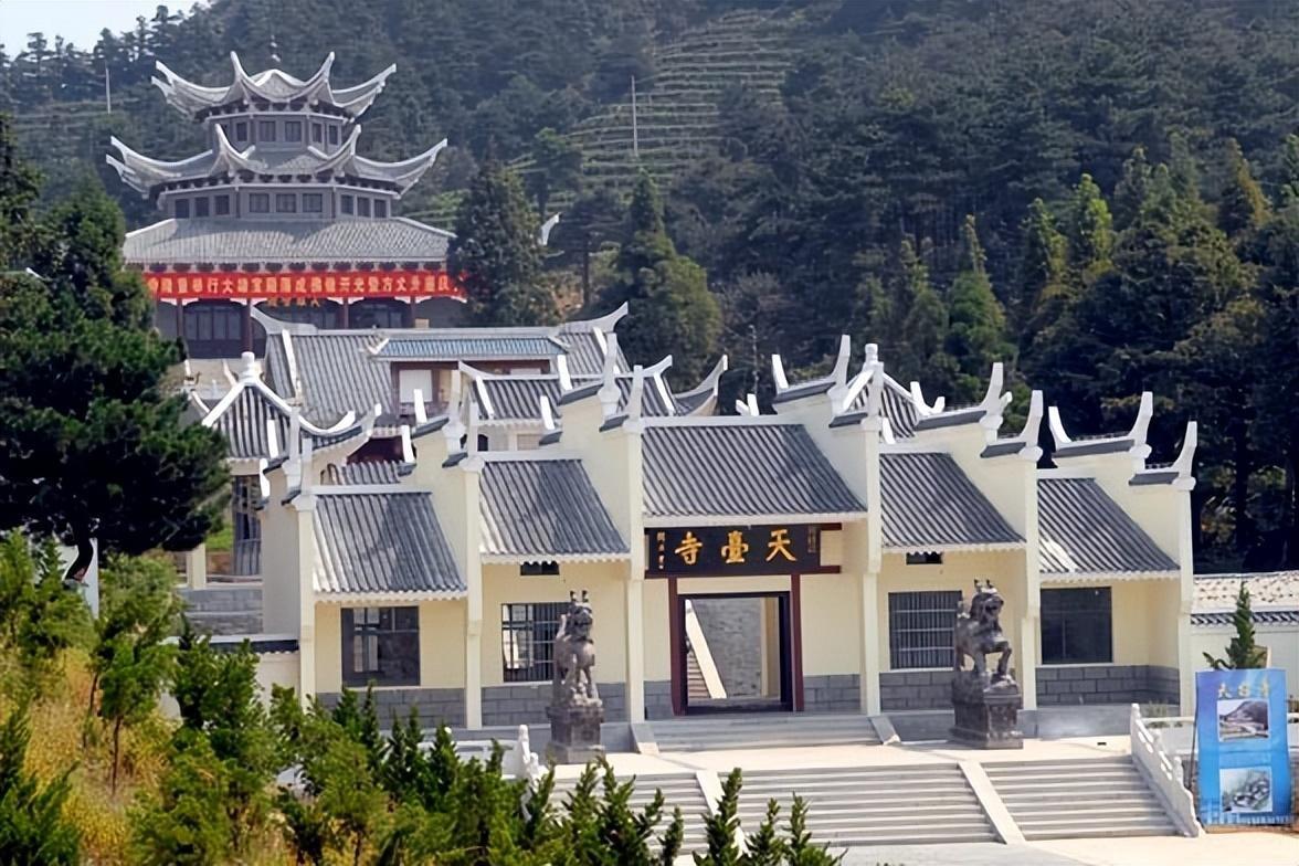 最终选取去湖北红安的天台寺,对此,母亲很是赞同,因为她刚好可以去
