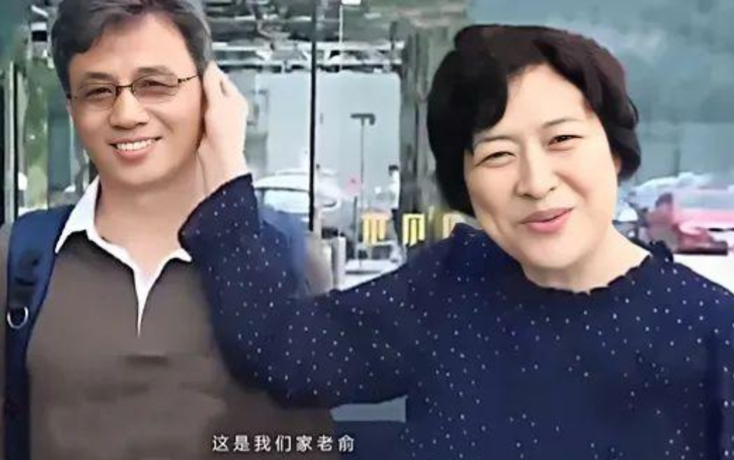 在一个访谈类节目《非常星发布》中,主持人朱迅问道:"您能说说,您真的