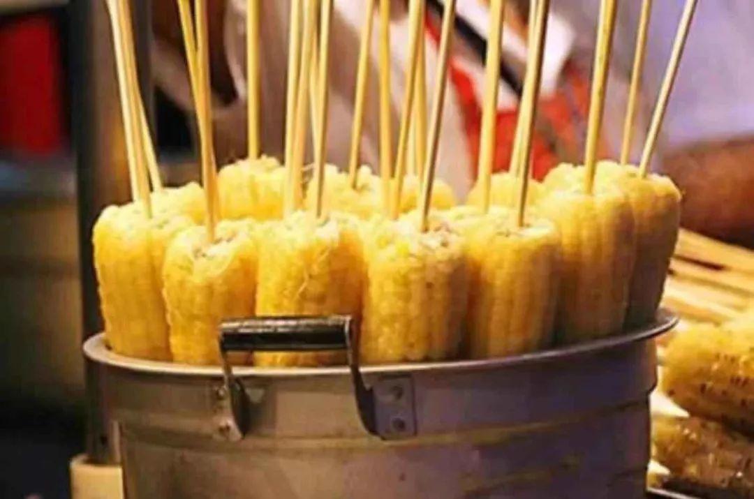 中国街边不干净的5种小吃大多数人都没法拒绝你吃过几种呢