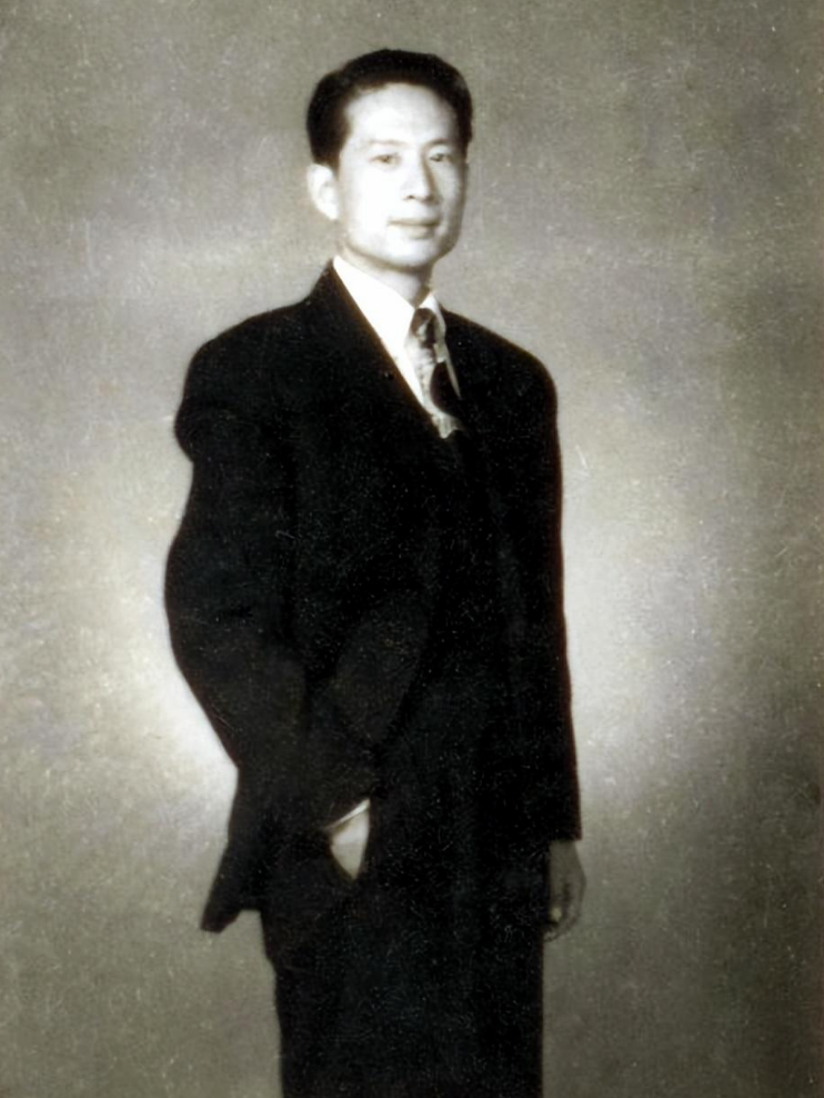 著名演员冯喆49岁自杀妻子对他有忏悔死后却不愿与他合葬