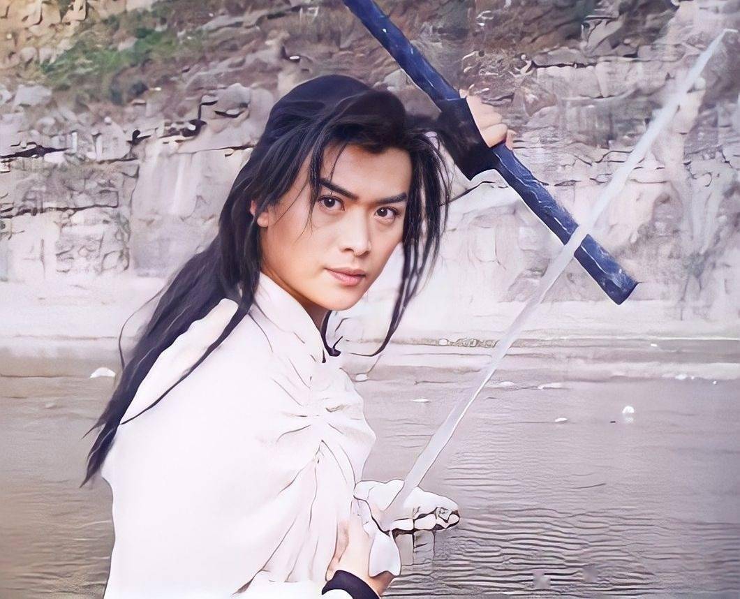 饰演男主角沈浪的是27岁的黄海冰,这个角色把他的事业推上了白热化