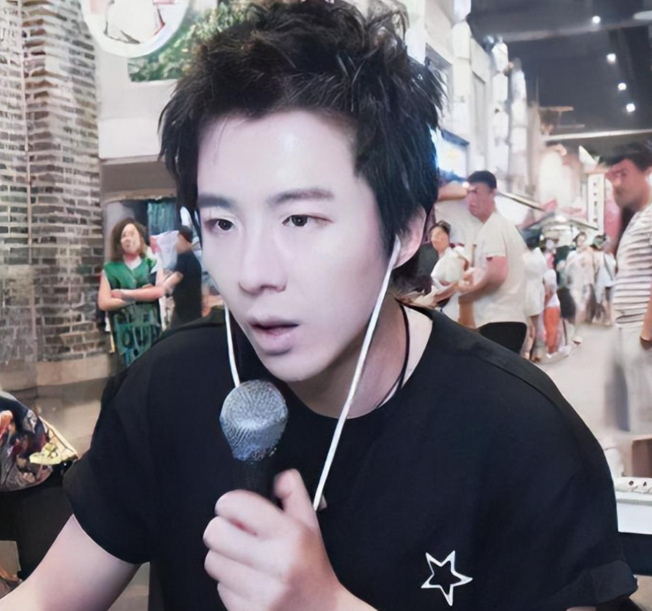 看了刘宇宁如今的境遇才发现资本造星的力量太强大