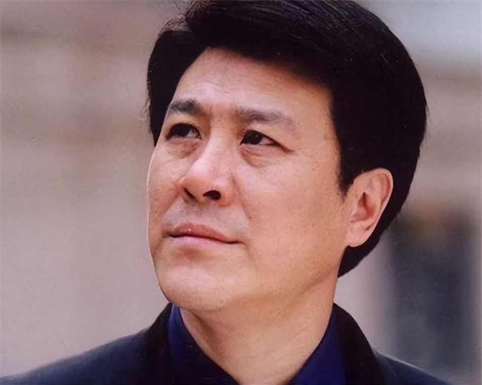 著名演员吕凉父母早逝把岳父母当成亲生父母为爱牺牲了太多