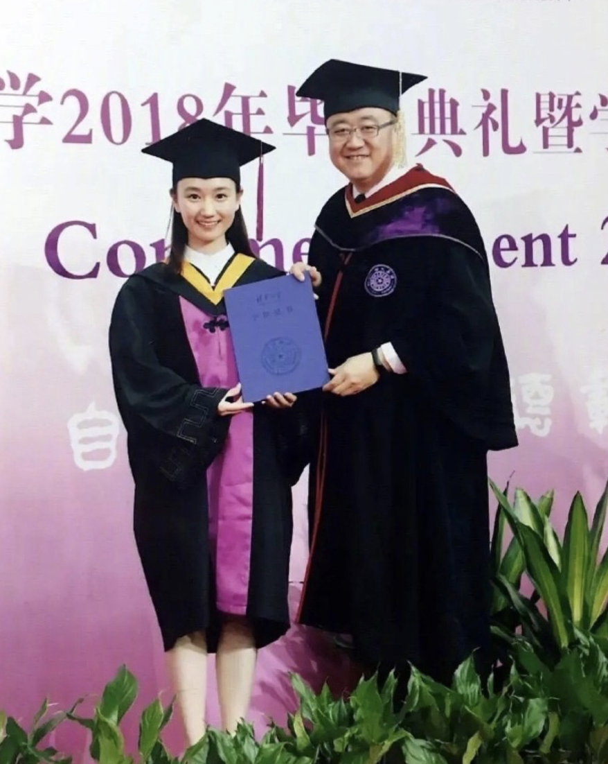 看了林妙可的遭遇我才明白王为念当年的话有多正确