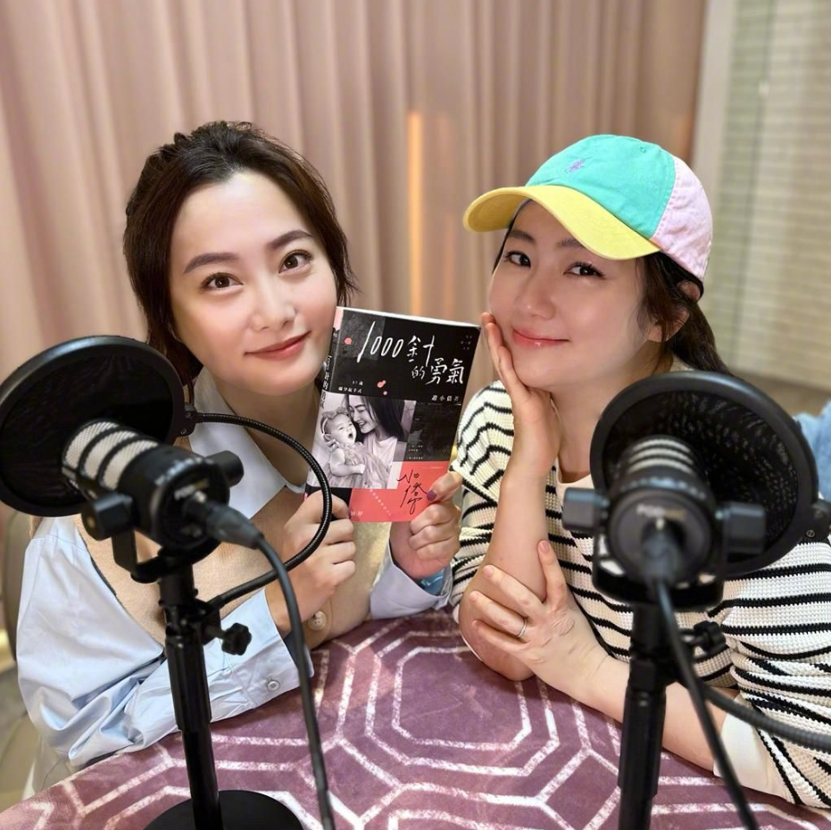 而离婚后,任家萱便得了严重的心理障碍,甚至于失声不能唱歌.