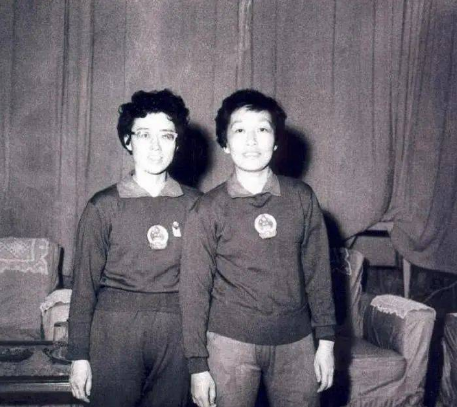 一直忙于事业的邱钟惠,感情上也终于迎来收获,和她的第一任丈夫张瞳