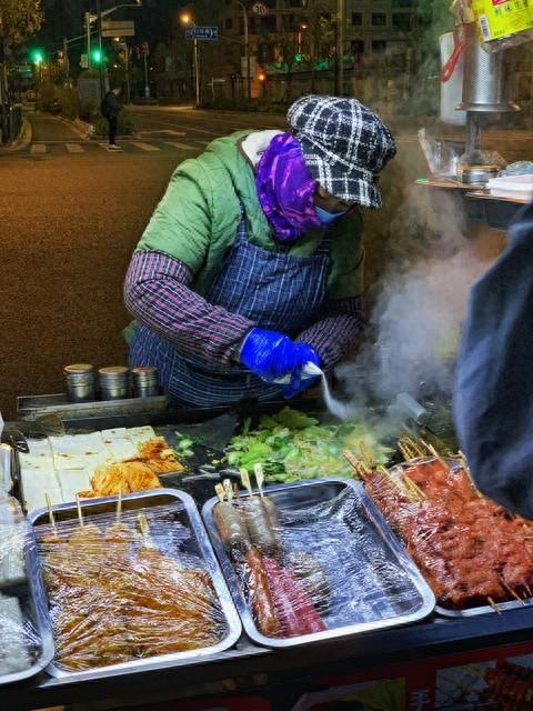 中国街边不干净的5种小吃大多数人都没法拒绝你吃过几种呢