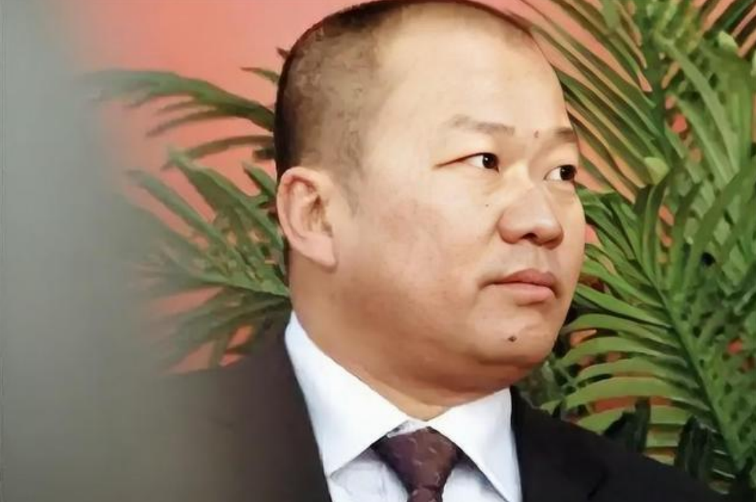 回顾包头首富金利斌24岁摆地摊起家20年赚25亿44岁选择自杀