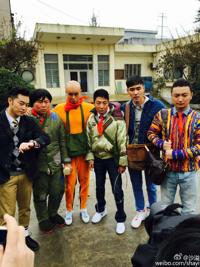 李准基的调调明显不在周冬雨审美点上,她和阮经天走得近一些也不奇怪.