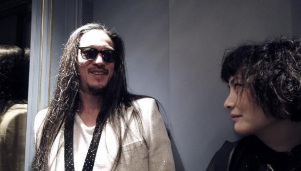 千亿驸马陈子聪:两年前大动脉破裂命悬一线,今重返舞台嗨唱摇滚