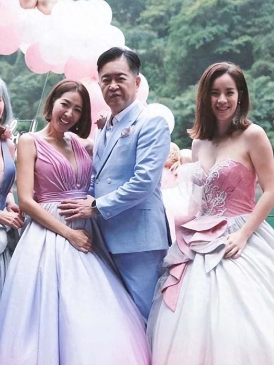 39岁刘伊心官宣怀第三胎女儿,与63岁富豪老公林志隆举办派对庆祝.