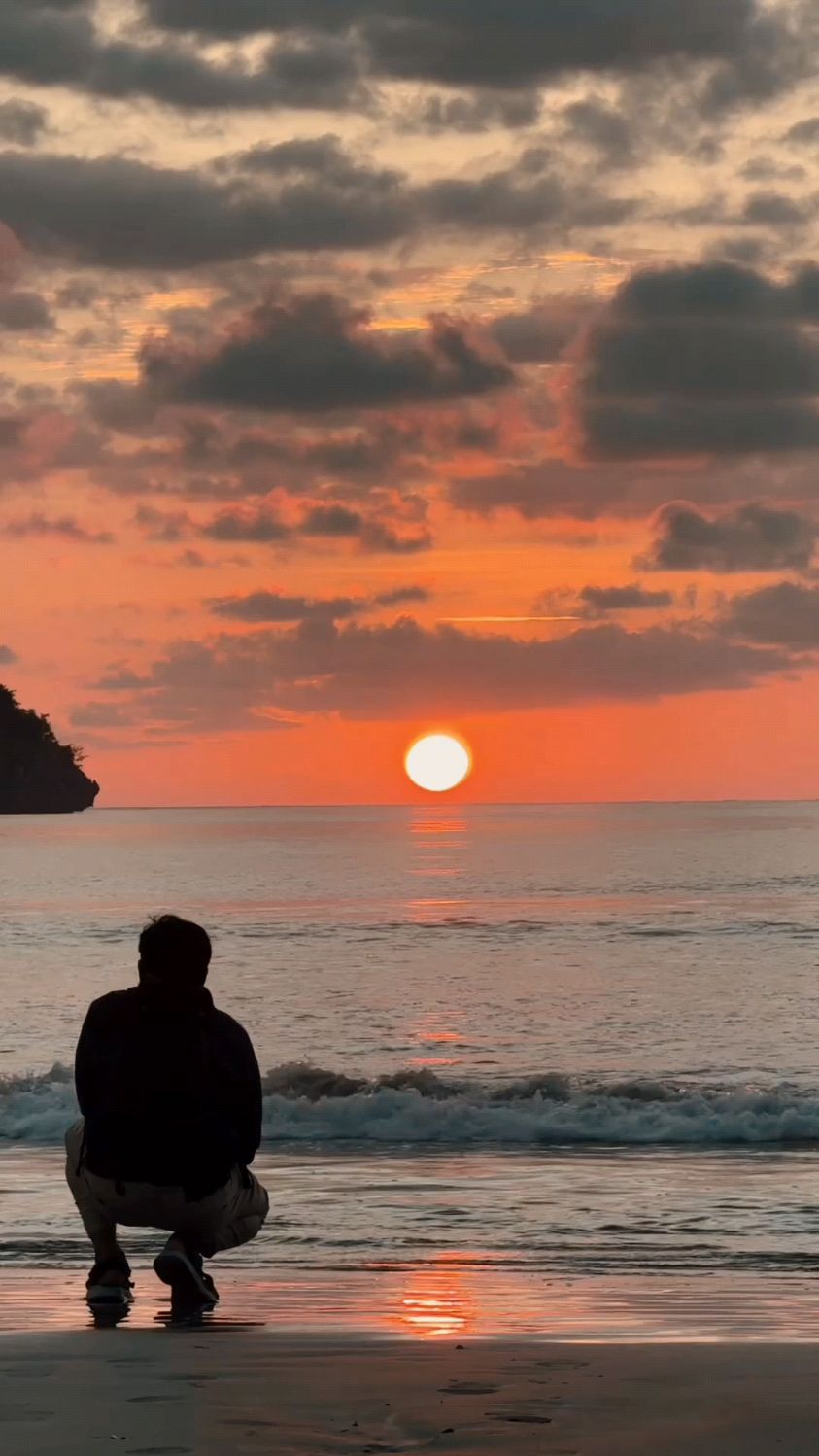 一个人看海一个人看落日