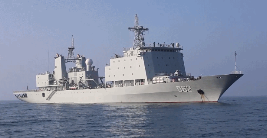 江河湖海:盘点中国海军现役补给舰,救援舰