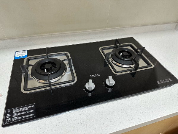 海尔jzt-qe5b0燃气灶:清洁易操控,高效烹饪的理想选择!