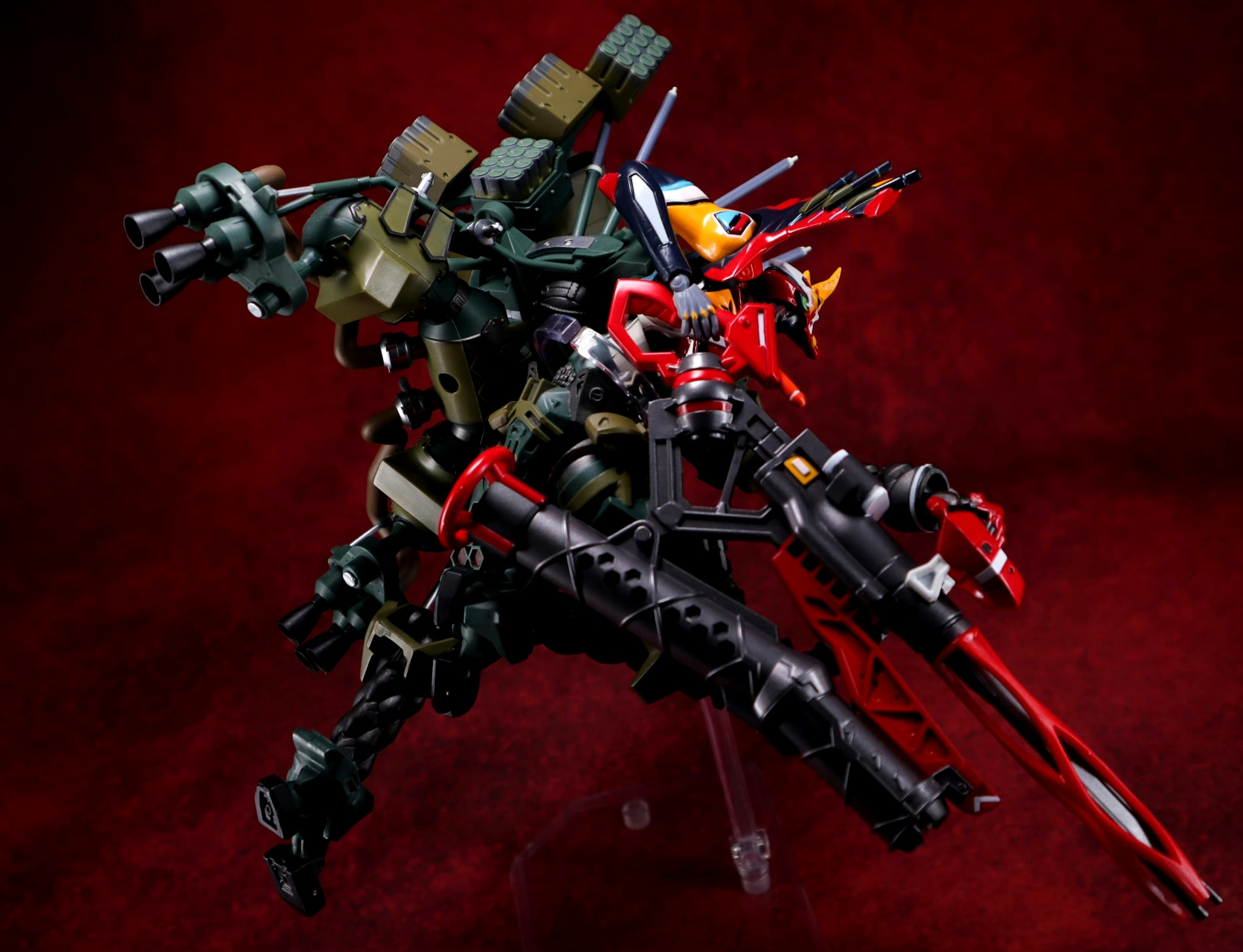 模型欣赏:海洋堂 eva 新二号机,机体出自eva剧场版,该机胸部以下全部