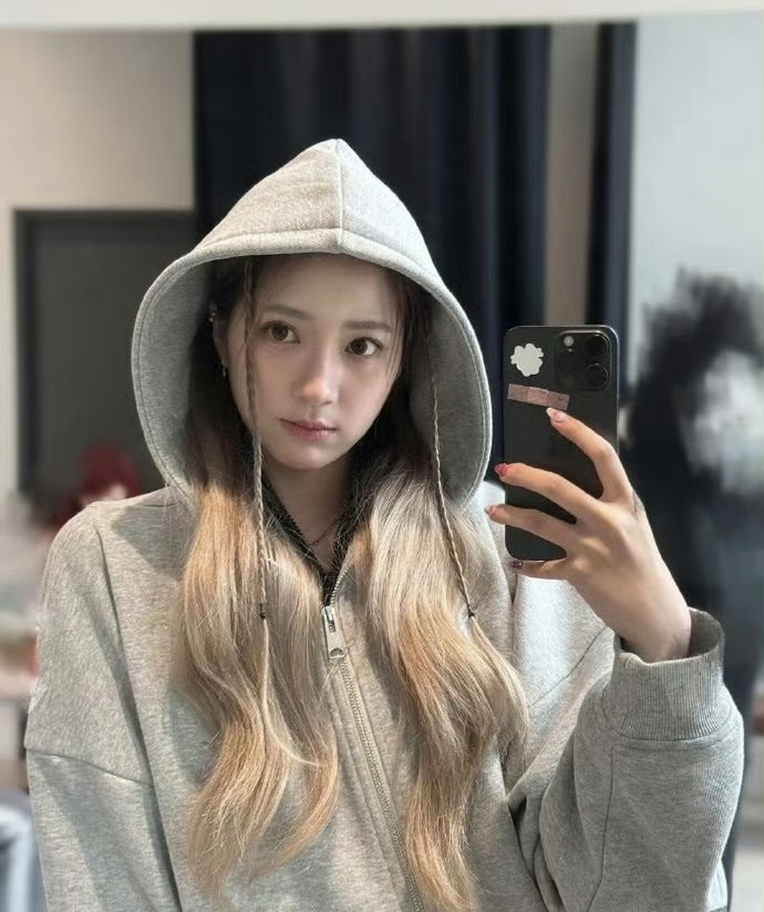 欧阳娜娜的妹妹欧阳娣娣在泰国《创造营亚洲》中以第8名的成绩成功