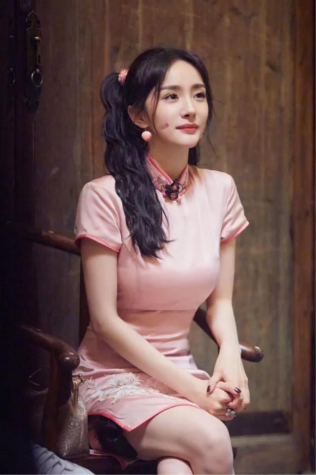 杨幂这一让彻底暴露了真实人品难怪她会被嘉行踢出局