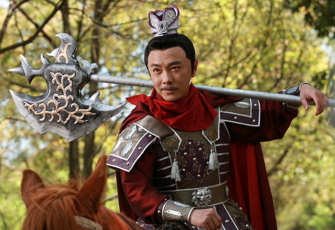 程咬金到底用的什么兵器?
