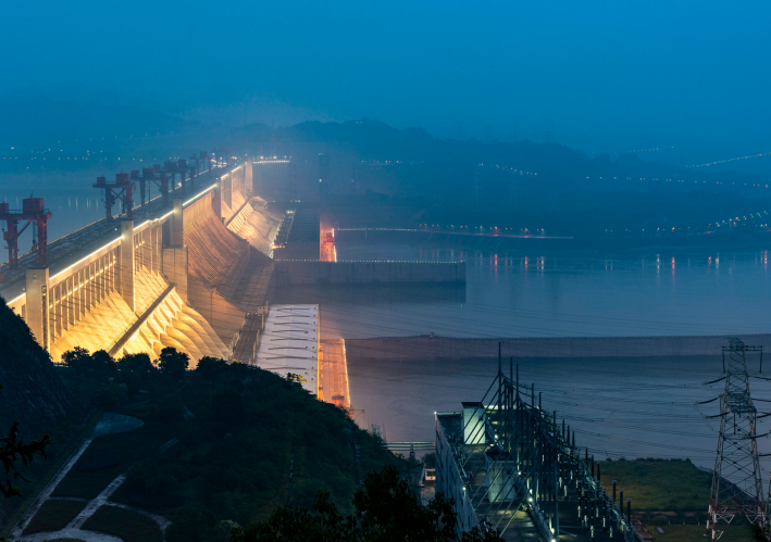 回顾三峡大坝防御能力如何若三峡大坝遭核弹攻击会发生什么