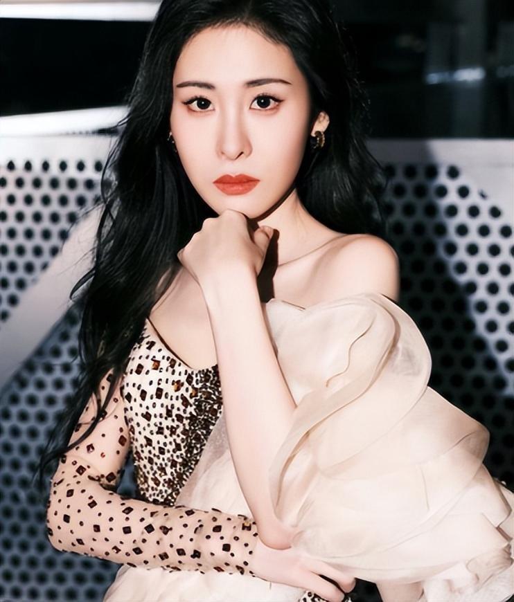 不要名分仅要孩子精明的张碧晨看似一败涂地其实早已赢麻了