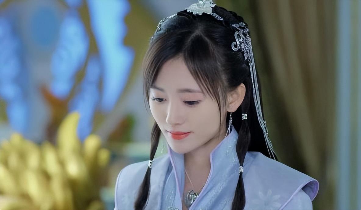 去掉网红妆面的鞠婧祎长啥样如果这样出演花间令就对味了