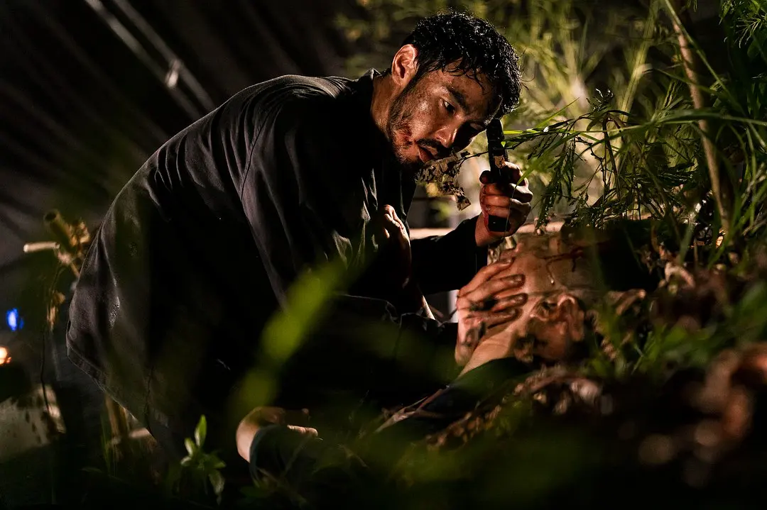 对比三个真实原型的疯狂行径我才知b级片的尺度只是个开胃菜