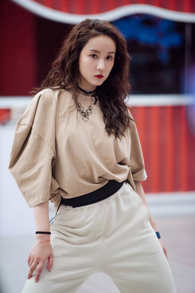 回顾平凡的世界演员近况王雷获飞天视帝佟丽娅离婚后惬意