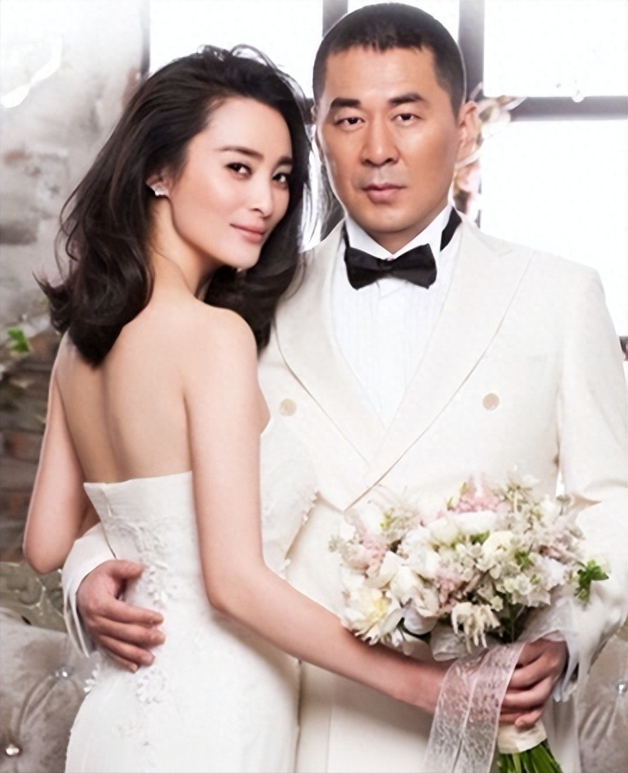 但当她走到当初余男的位置时,>王全安就再一次背叛了张雨绮,出轨了