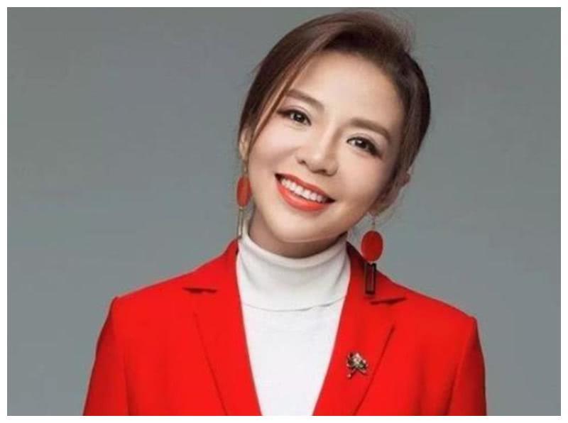 事实证明央视一姐朱迅的离开这是整个主持界的一大损失