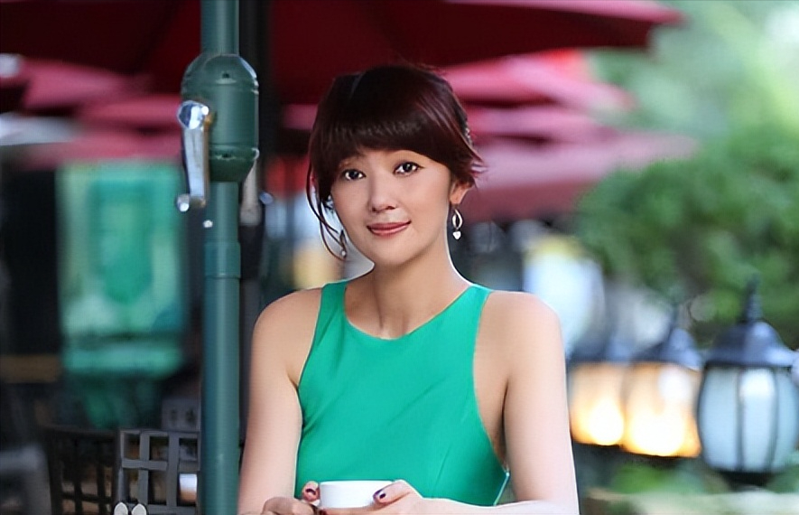 白羽饰演肖云舒