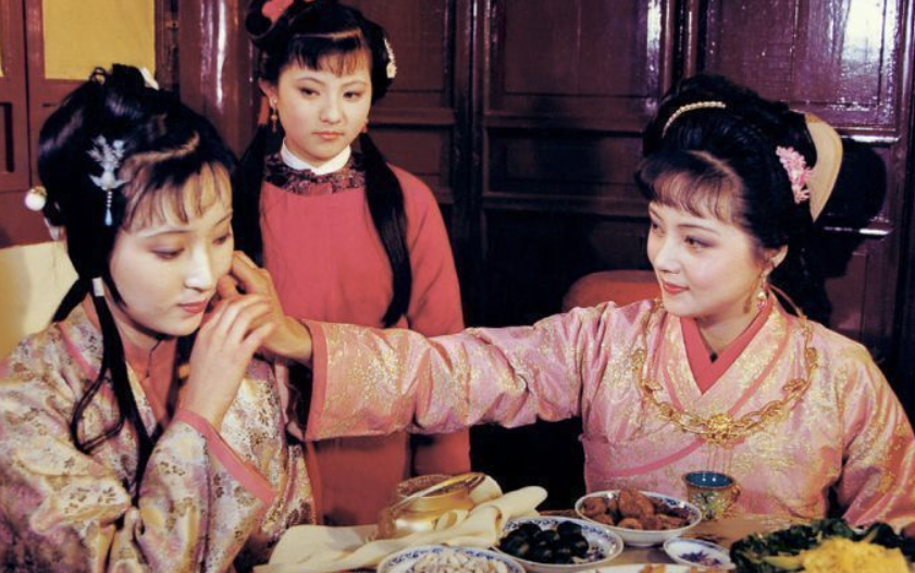 用性裸露方式抓观众眼球这部经典有3处改编没人能想到