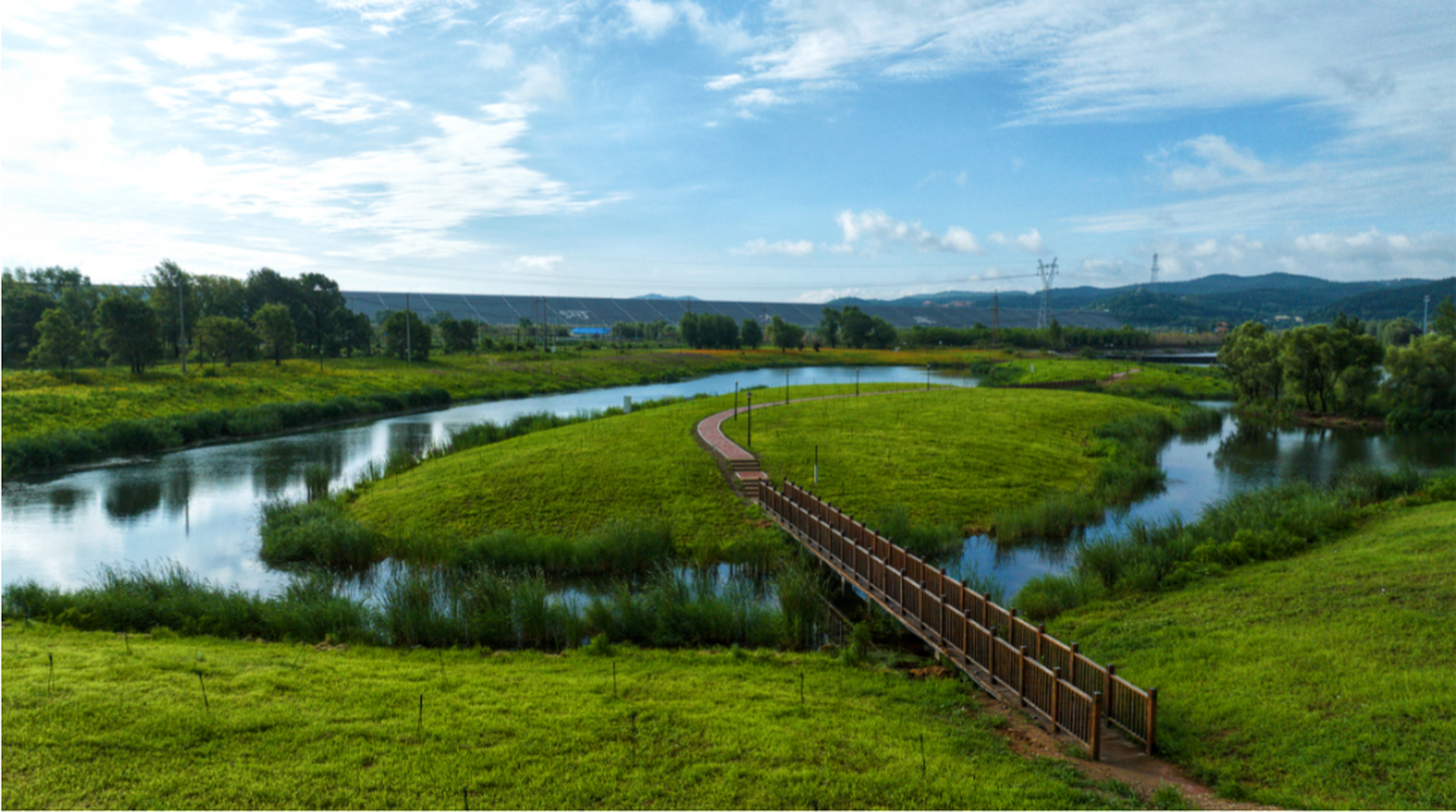 铁岭清河省级旅游度假区以其优美的自然环境和丰富的旅游资源而著称