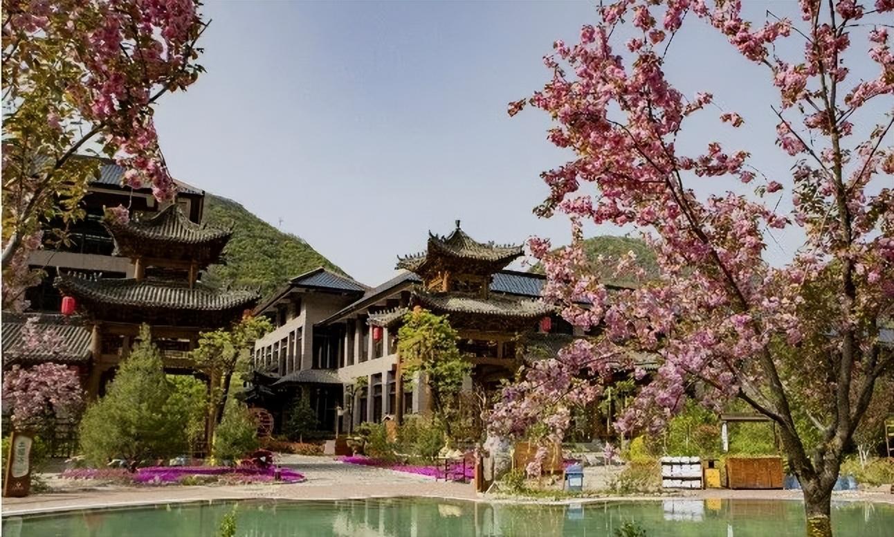 宝鸡九龙山温泉:四月踏春赏花 泡温泉正当时