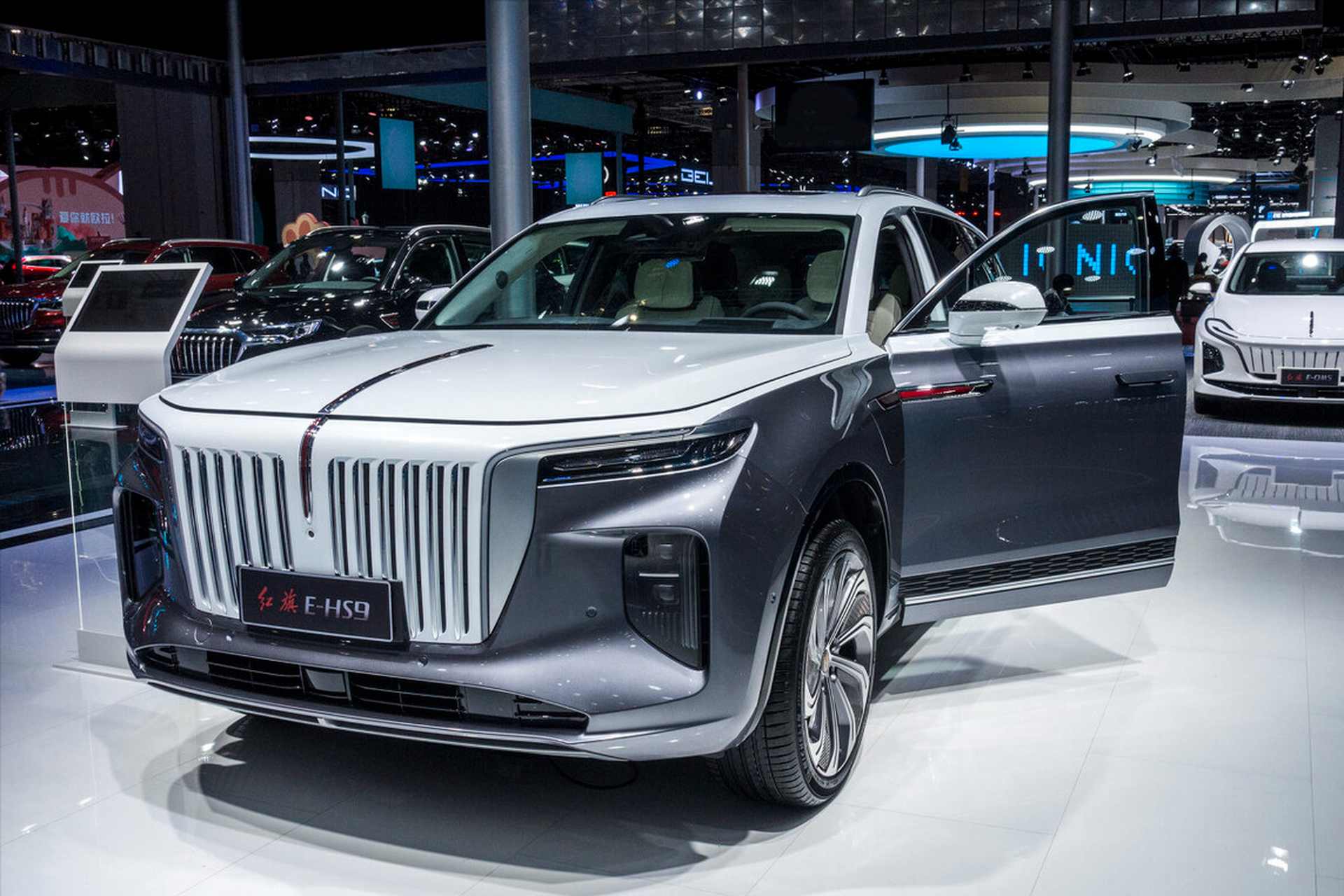 红旗品牌旗下大型纯电动suv e-hs9将进军德国市场,提供99kwh和120kwh