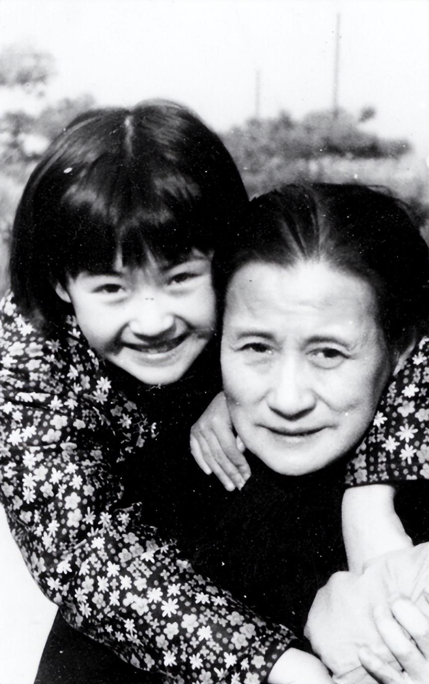 为什么55岁的许晴不婚不育她终于承认如果他还在我会嫁