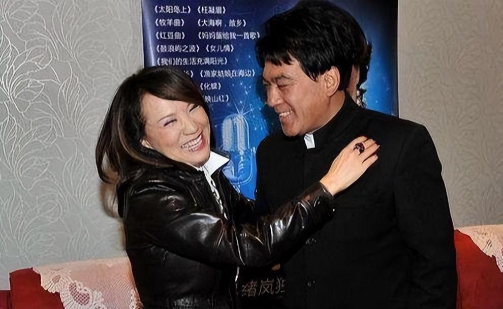 回顾曾不听劝非要效忠美国的郑绪岚是如何一步步走向深渊的