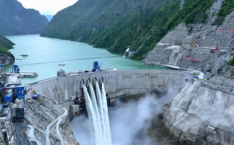 回顾三峡大坝防御能力如何若三峡大坝遭核弹攻击会发生什么