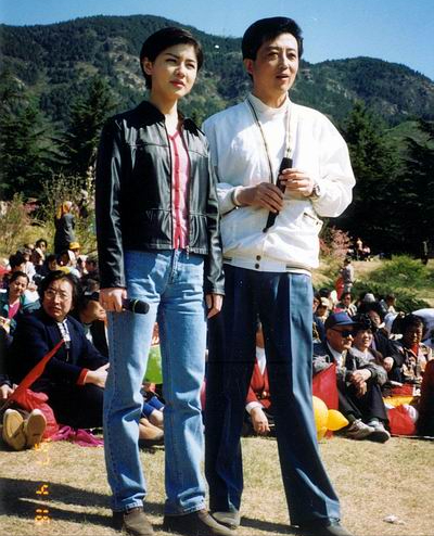 都说儿子长相随妈妈但这6位顶级大美人儿子颜值却堪比路人