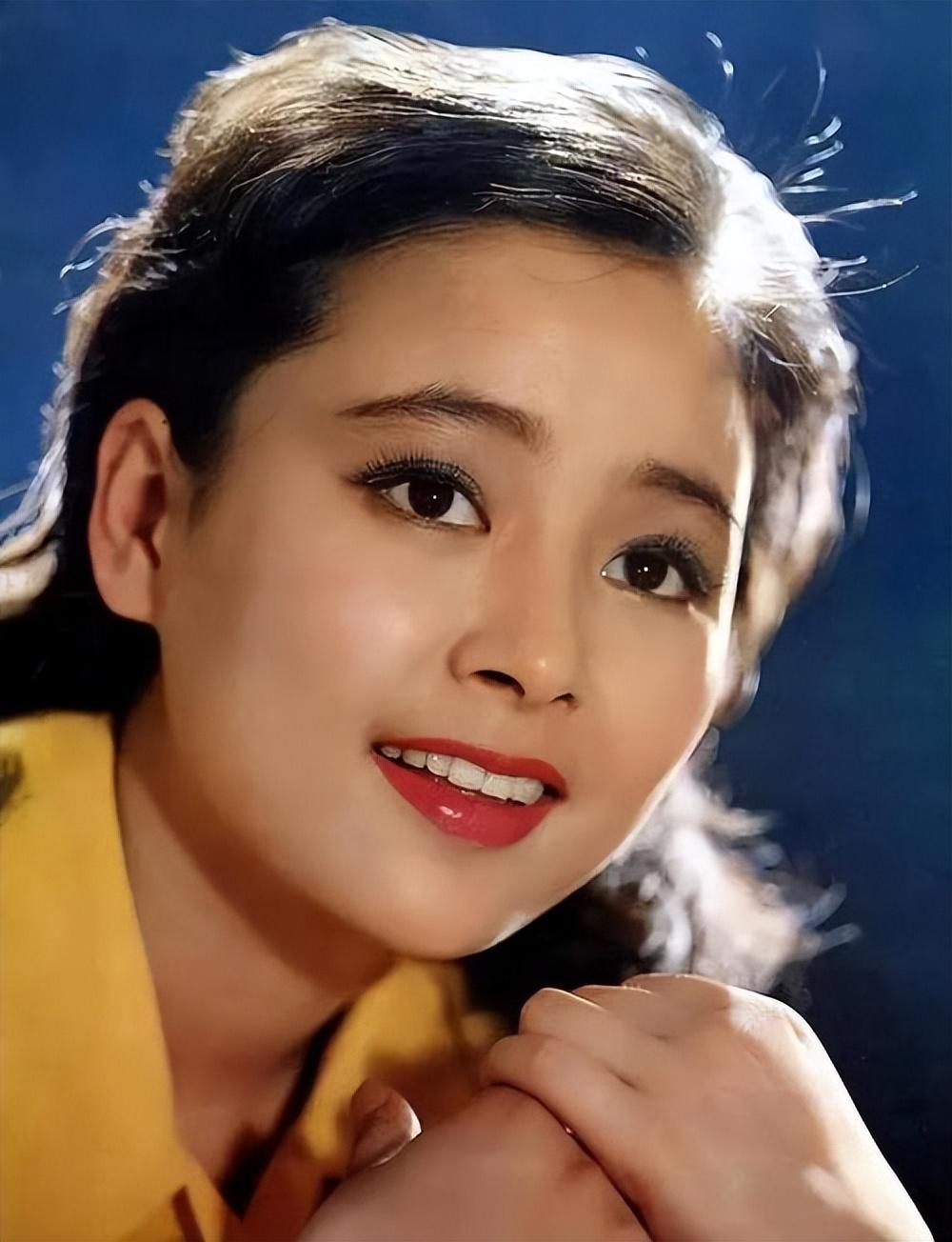 回顾张瑜我这辈子太可怜66岁没有婚姻也无子女上亿遗产咋办